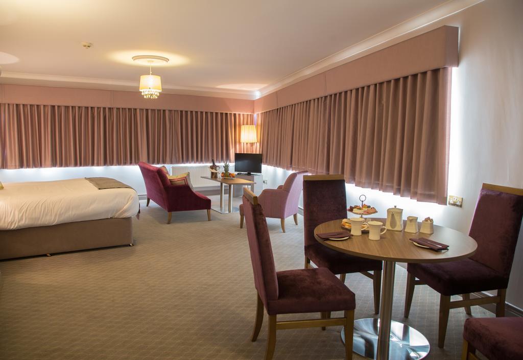 Diamond Coast Hotel เอนนิสโครน ภายนอก รูปภาพ