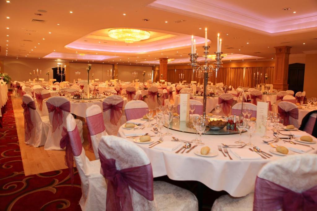 Diamond Coast Hotel เอนนิสโครน ภายนอก รูปภาพ